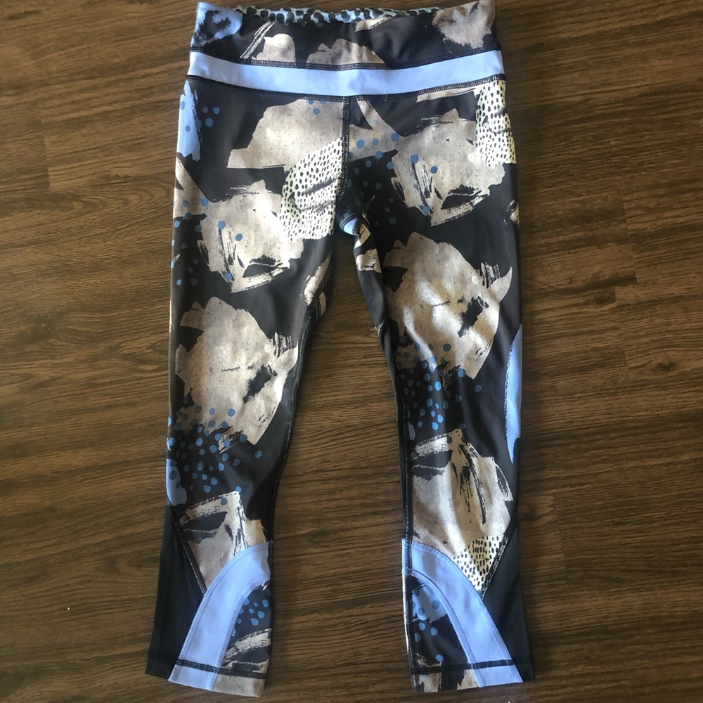 Lululemon cropped pants